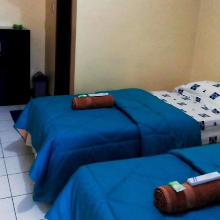 Aries Biru Resort Cisarua Exterior foto